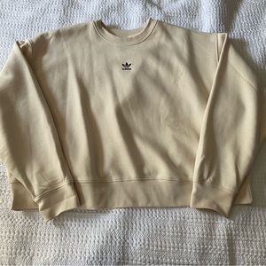Cropped Adidas Crewneck